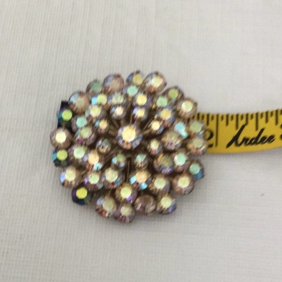 Dazzling Gold and Multicolor Crystal Brooch - Picture 2 of 4